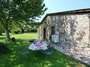 Beautiful 4 bed detached house in the middle of the estate Todi